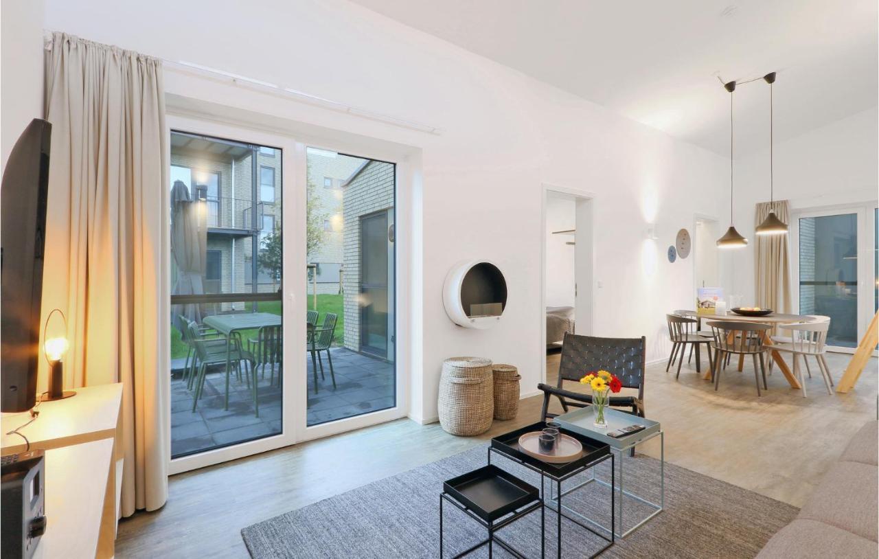2 Bedroom Gorgeous Home In Lembruch-Duemmer See Chambre photo