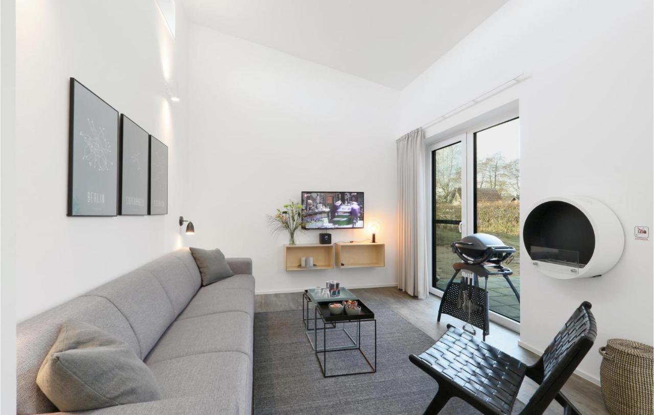 2 Bedroom Gorgeous Home In Lembruch-Duemmer See Extérieur photo